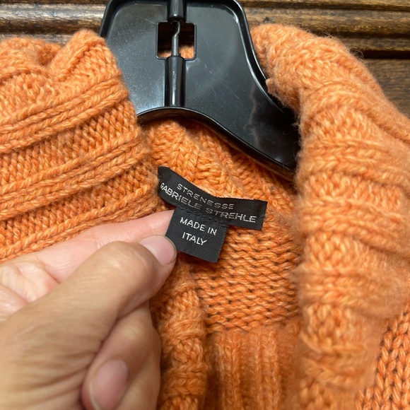 Strenesse Italy Wool Cashmere Turtleneck Sweater | Size 44 (Fits M/L) - Picture 2 of 5